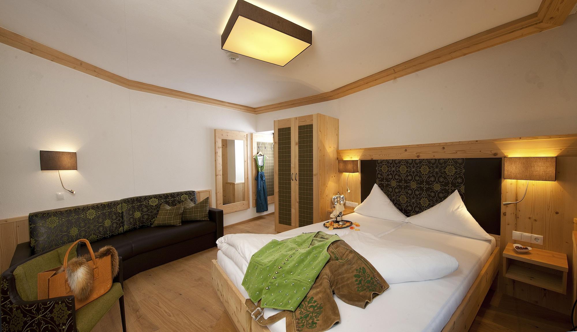 Hotel Bierwirt Инсбрук Екстериор снимка