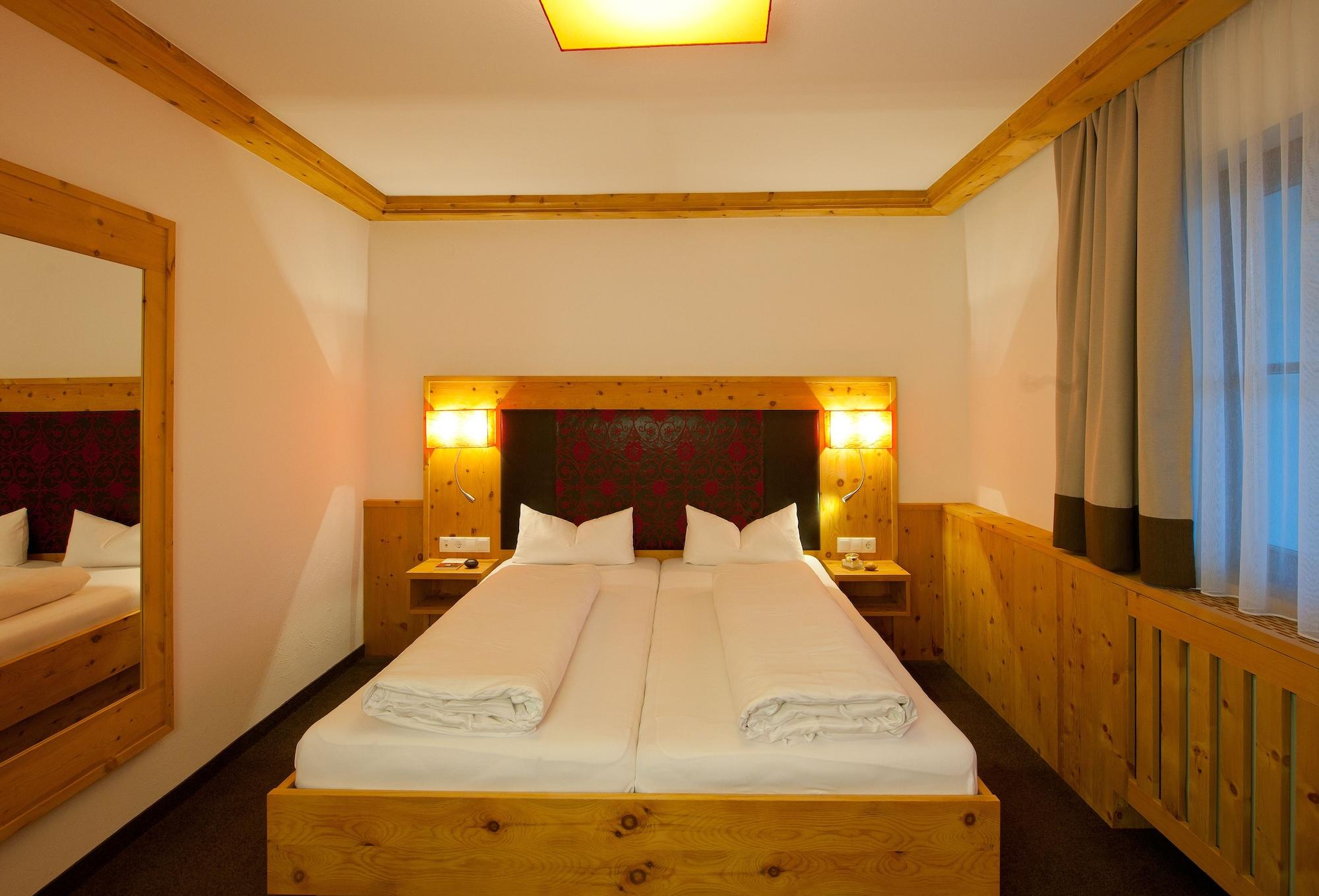 Hotel Bierwirt Инсбрук Екстериор снимка