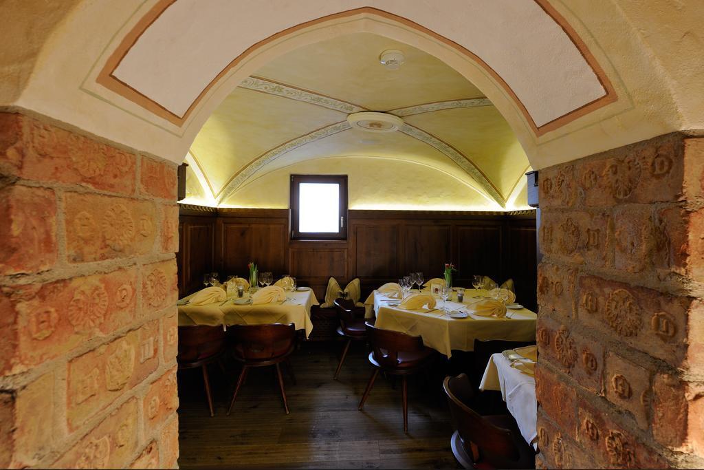 Hotel Bierwirt Инсбрук Екстериор снимка